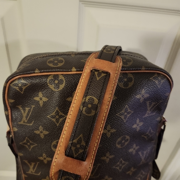 Authentic Louis Vuitton Danube MM - Picture 11 of 16